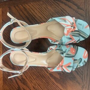 Adrienne Vittadini Angi Floral Wedge Sandals Womens SZ 8.5 Ankle Strap